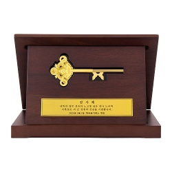 일월오봉도 순금열쇠 상패우드케이스 18.75g